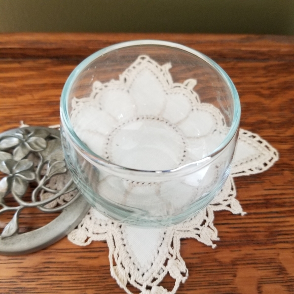 Vintage Elegant 1990s Floral Pewter Boudoir Glass Powder Jar - Picture 5 of 15